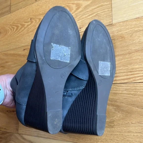 Maurices ankle booties, gray, 6 1/2 - Picture 3 of 6